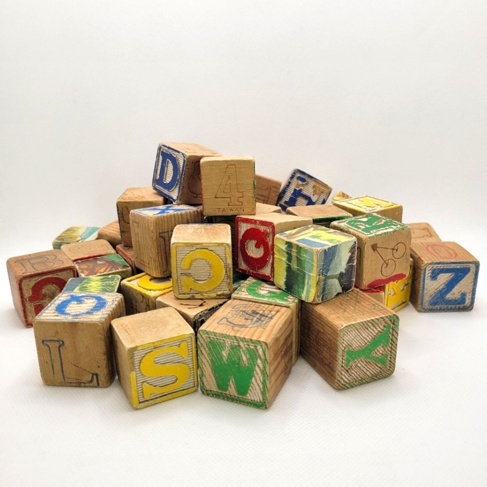 Vintage Taiwan Wooden Building Blocks 40 pc